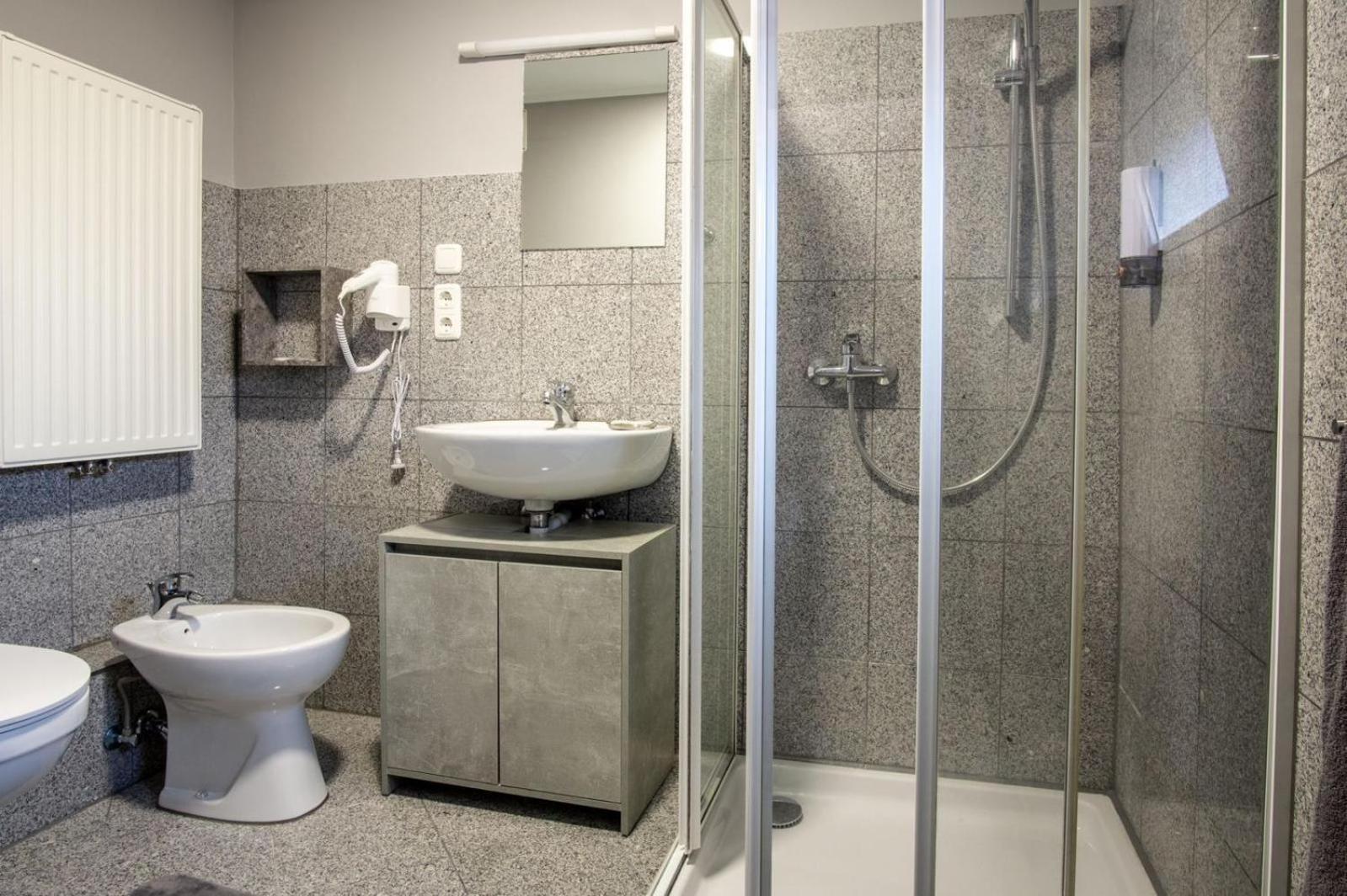 Bed And Breakfast 33 Дуйсбург Екстериор снимка
